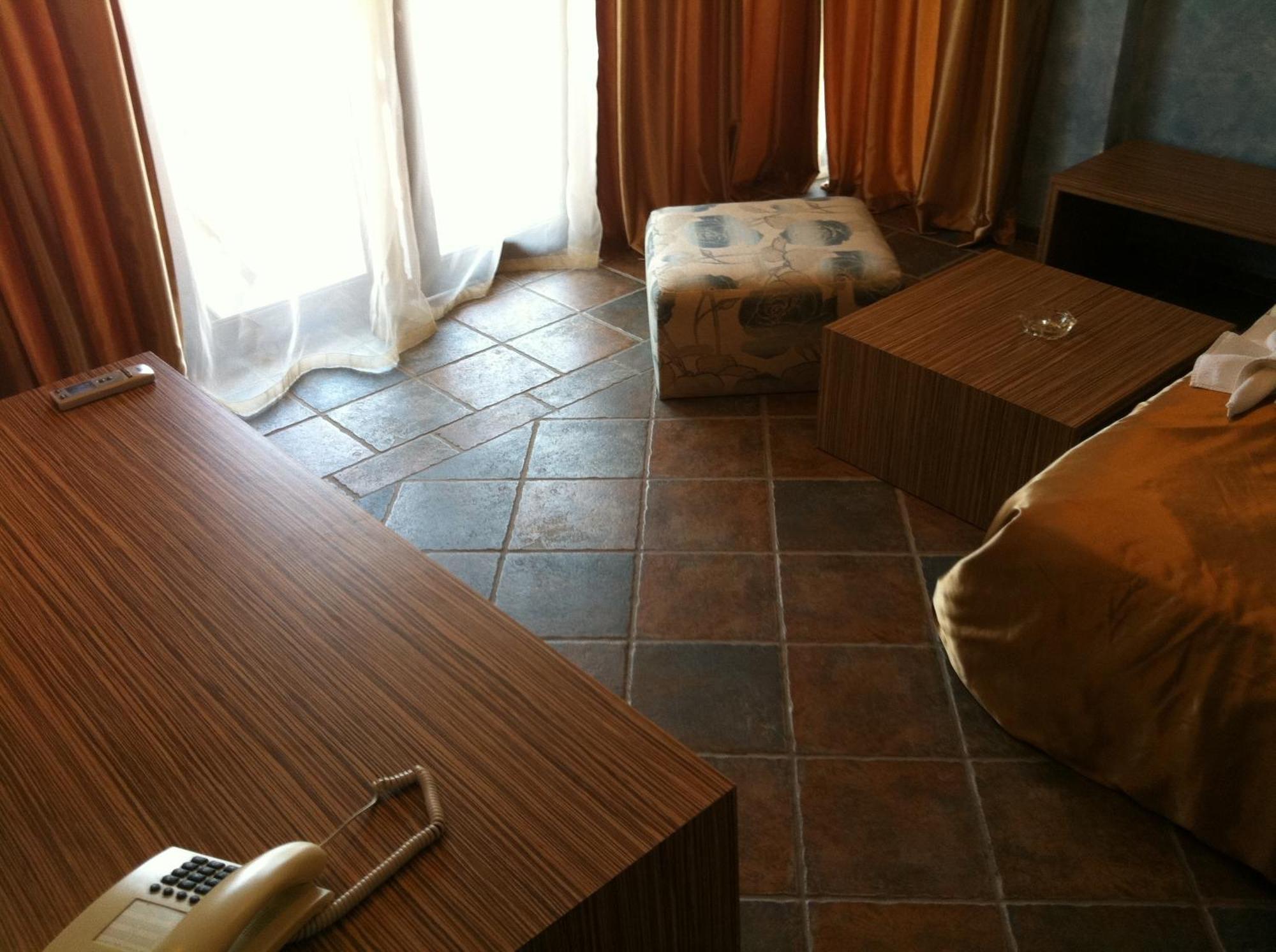 Rusalka Holiday Village Kamen Bryag Bilik gambar
